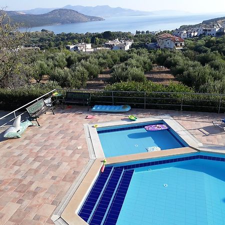 Stelios Apartments Истро Экстерьер фото