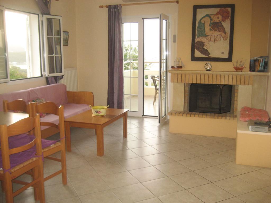 Stelios Apartments Истро Экстерьер фото