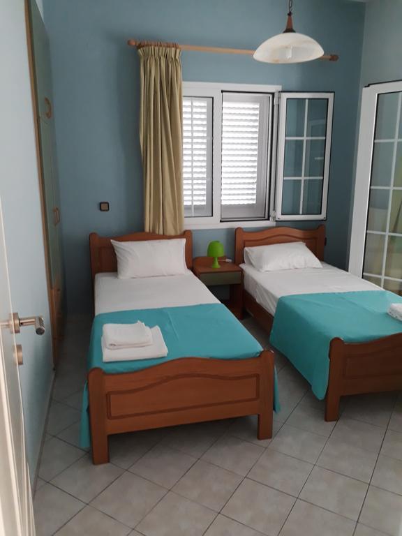 Stelios Apartments Истро Экстерьер фото