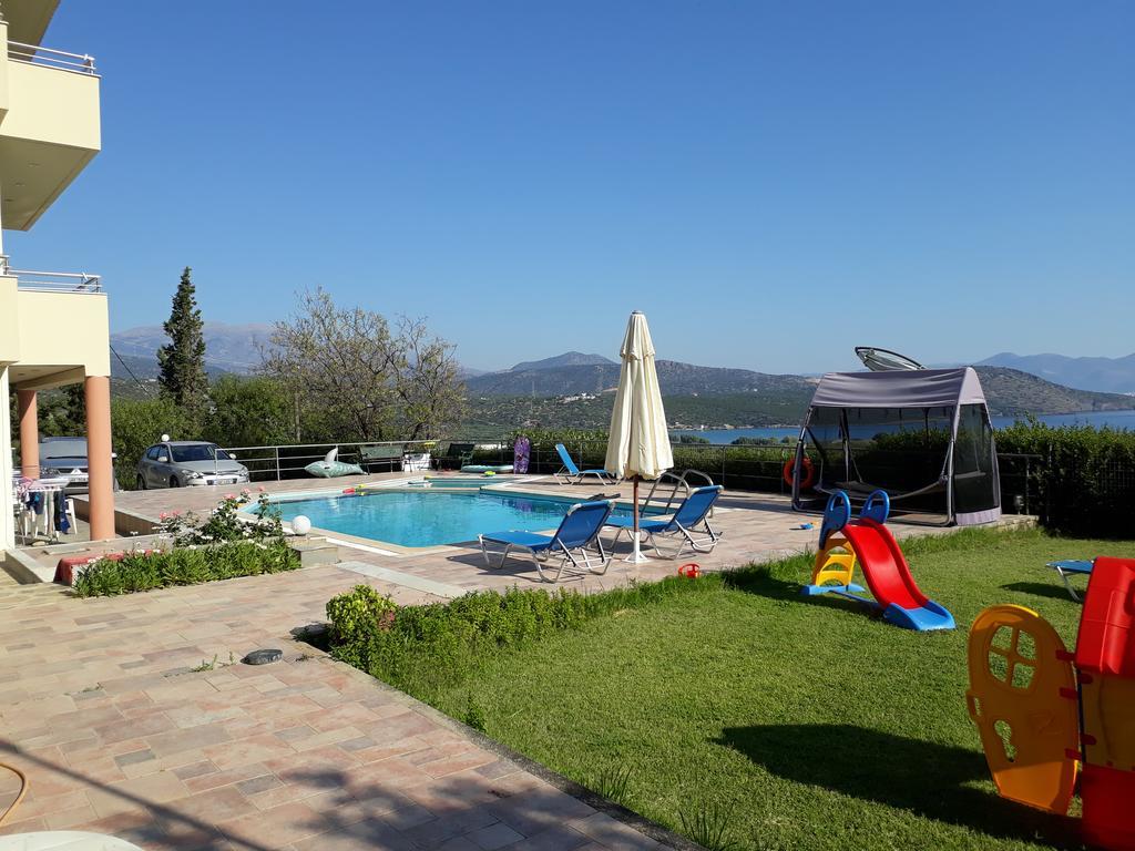 Stelios Apartments Истро Экстерьер фото